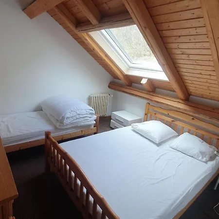- Le Chalet דירה